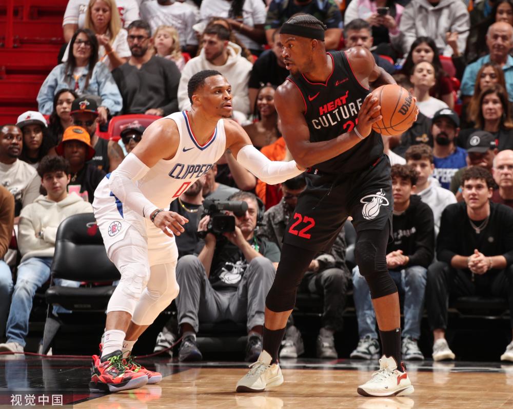 载的足球历 载的足球历